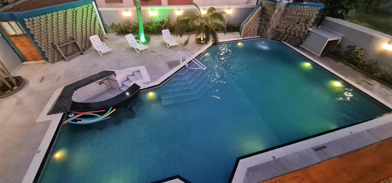 Marmeu Tropical Apartment Гуаружа Екстериор снимка