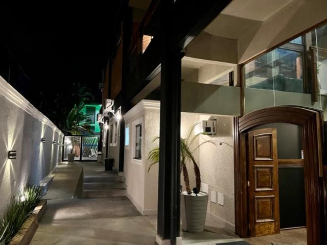 Marmeu Tropical Apartment Гуаружа Екстериор снимка